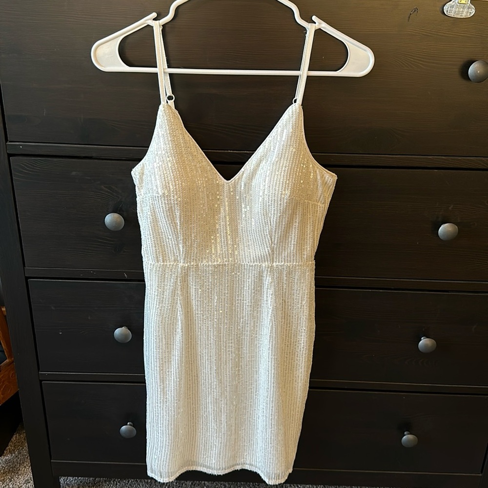 Lulus white dress